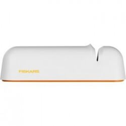 Nažu asināmais FISKARS Roll-Sharp FF, balts